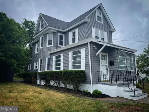 409 N 7th St, Millville, NJ 08332