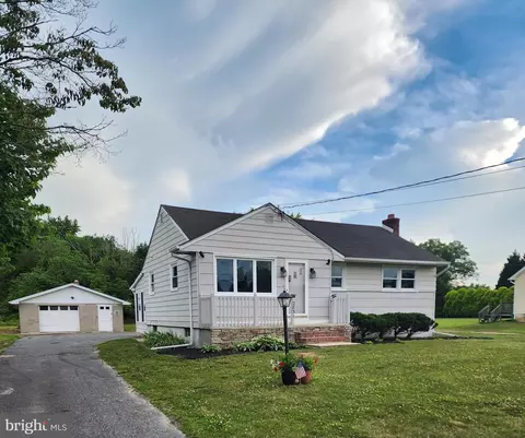 2831 E Oak Rd, Vineland, NJ 08360