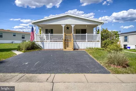 2110 Mayslanding Rd #304, Millville, NJ 08332