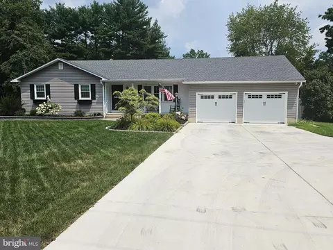 1962 Magnolia Rd, Vineland, NJ 08361
