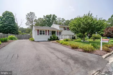 19 Dorset Ave, Millville, NJ 08332