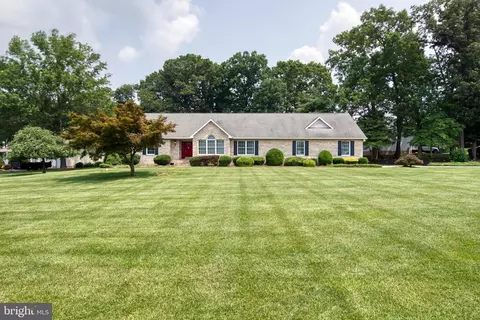 16 Partridge Ct, Bridgeton, NJ 08302