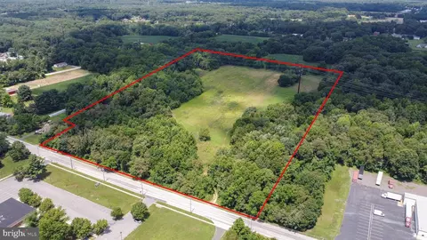 322 W Forest Grove Rd, Vineland, NJ 08360