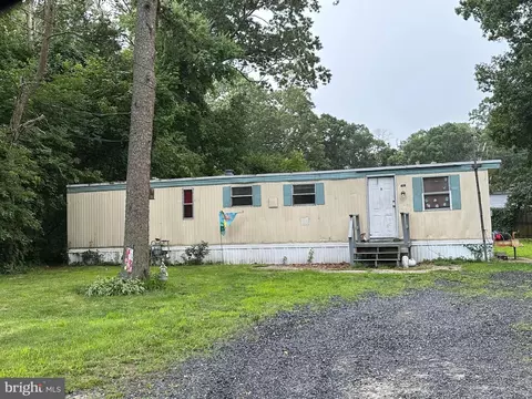 419 Dandelion Rd, Millville, NJ 08332