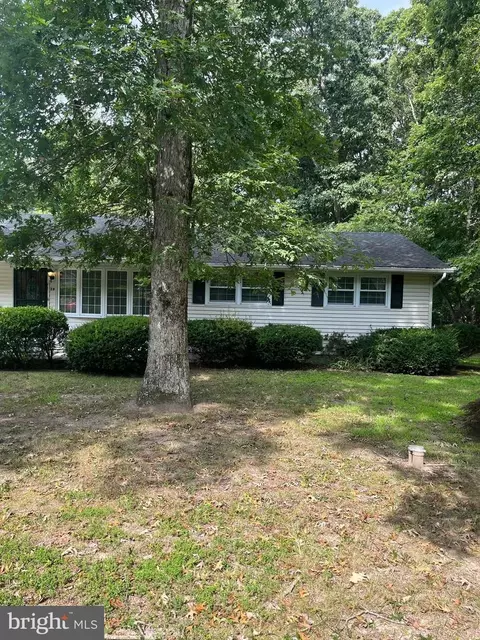 28 Waldens Dr, Bridgeton, NJ 08302