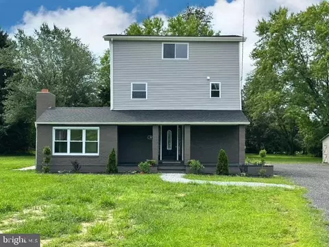 809 Carmel Rd, Millville, NJ 08332