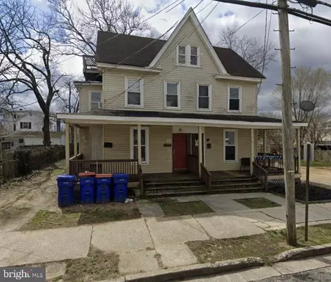 323 E Vine St, Millville, NJ 08332