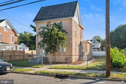 209 S 3rd St, Millville, NJ 08332