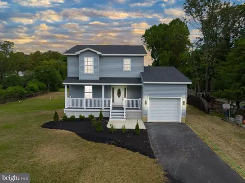 1084 New Peach St, Vineland, NJ 08360