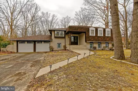 2278 S Brookfield St, Vineland, NJ 08361