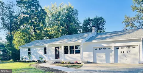 1184 E Park Ave, Vineland, NJ 08360