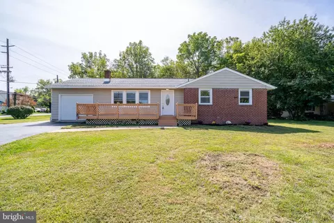 2 Brookside Dr, Bridgeton, NJ 08302