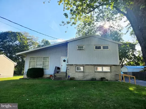 753 S East Ave, Vineland, NJ 08360