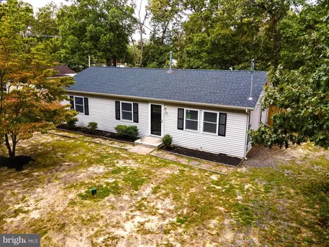 14 Laurel Rd, Millville, NJ 08332