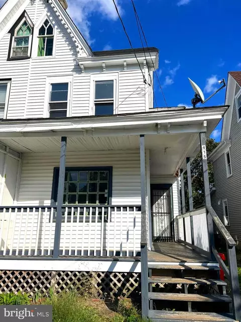 415 N 5th St, Millville, NJ 08332