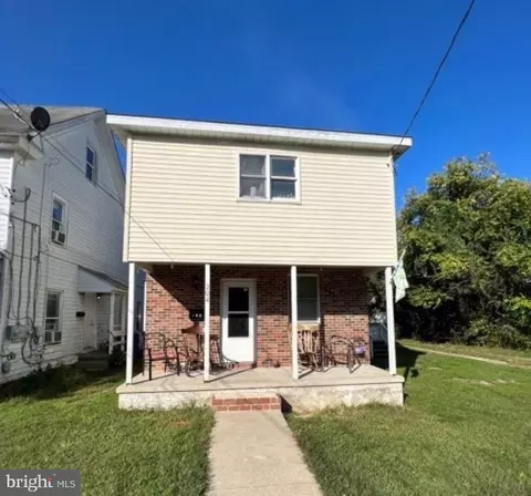 204 N 7th St, Millville, NJ 08332