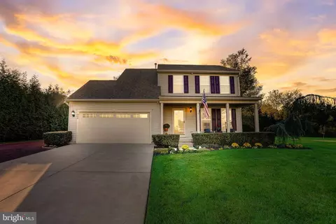 858 Foxmoor Dr, Vineland, NJ 08361