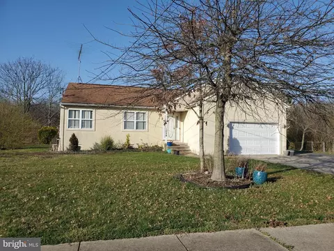 1024 E Grant Ave, Vineland, NJ 08361