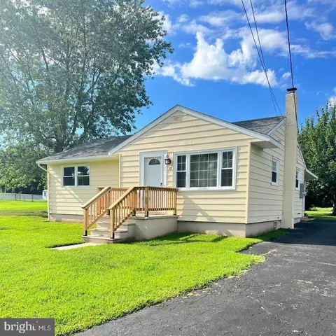 15 Davis Ave, Shiloh, NJ 08353