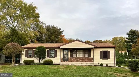 1561 James Ct, Vineland, NJ 08361