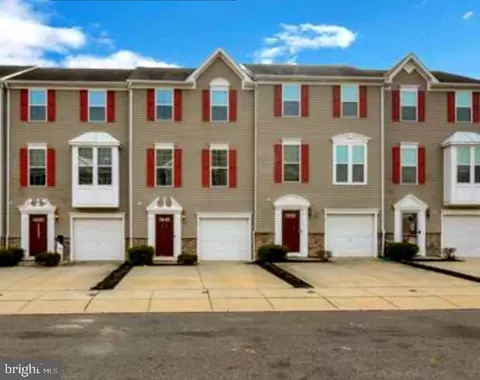 2102 E Oak Rd #M6, Vineland, NJ 08361