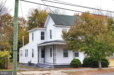 620 N 3rd St, Millville, NJ 08332