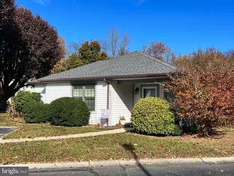 735 S Main Rd #43, Vineland, NJ 08360