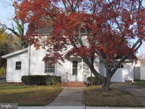 26 Howard St, Vineland, NJ 08360