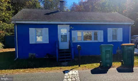 78 Sawmill Rd, Cedarville, NJ 08311