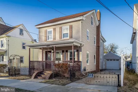 220 E Oak St, Millville, NJ 08332