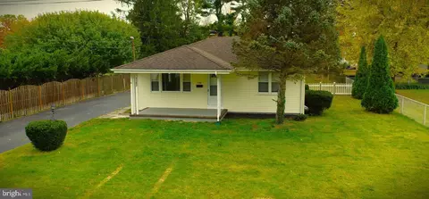 1103 Maple Ave, Vineland, NJ 08361