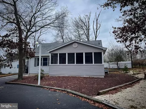 28 Marlyn Ter, Millville, NJ 08332