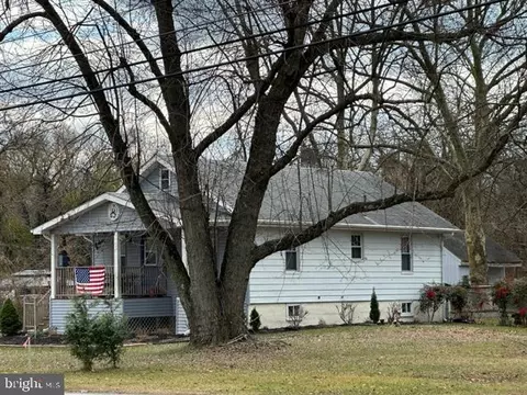 45 Burns Ave, Vineland, NJ 08360