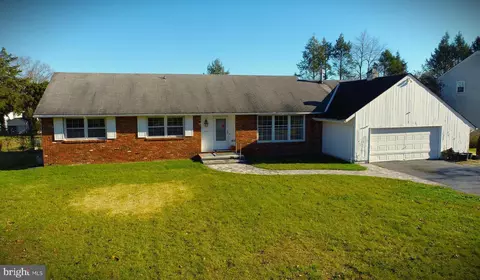 1327 S Spring Rd, Vineland, NJ 08361