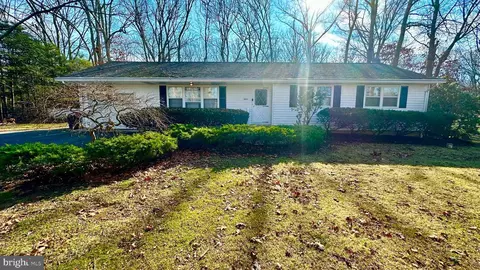 15 Birdsall Dr, Bridgeton, NJ 08302