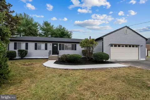 26 Holly Ter, Bridgeton, NJ 08302