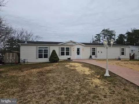 33 Cleveland Dr, Millville, NJ 08332