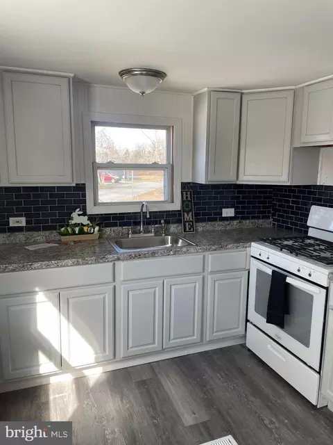 1887 N Delsea Dr #41, Vineland, NJ 08360