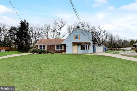 283 Magnolia Rd, Vineland, NJ 08360