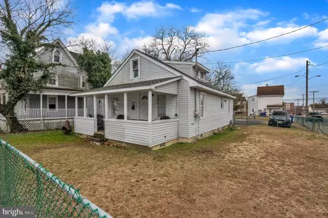 300 S 4th St, Millville, NJ 08332