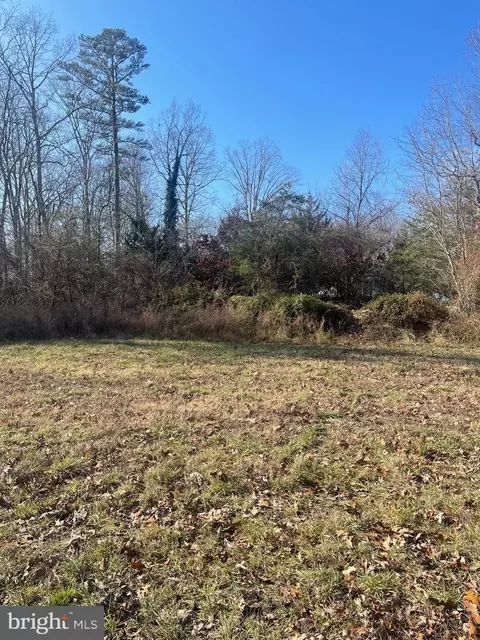 5811 Whittier Dr, Millville, NJ 08332
