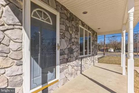 1928 Almond Rd, Vineland, NJ 08360