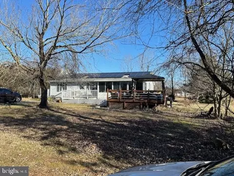 51 Willis Ln, Cedarville, NJ 08311
