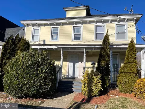 296-298 N Laurel St, Bridgeton, NJ 08302
