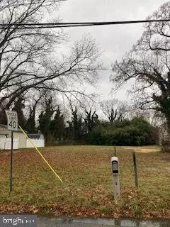 565 Morton Ave, Rosenhayn, NJ 08352