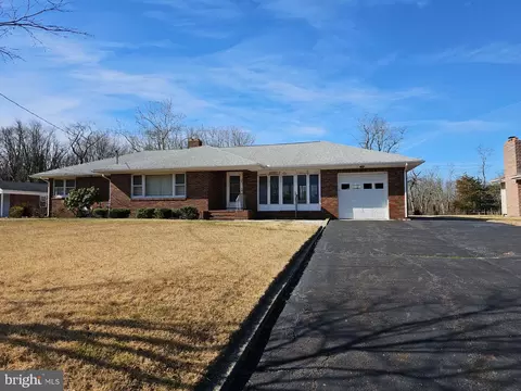 528 N Burlington Rd, Bridgeton, NJ 08302