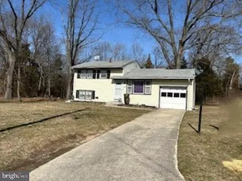 1554 Neptune Ter, Vineland, NJ 08360