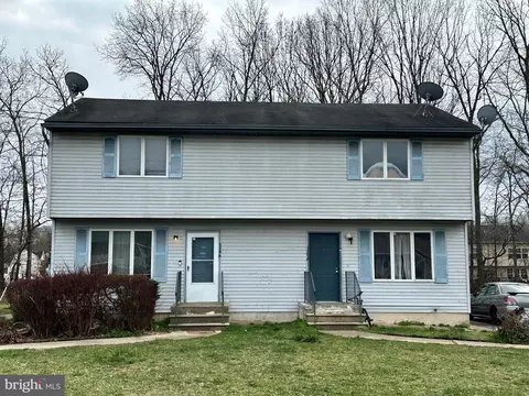 329 Magnolia Rd, Vineland, NJ 08360