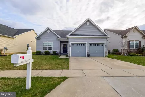 58 Cottage St, Millville, NJ 08332
