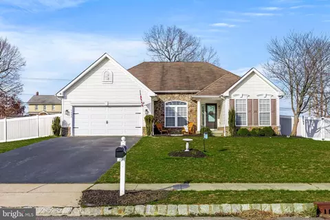 1422 Fela Dr, Vineland, NJ 08361